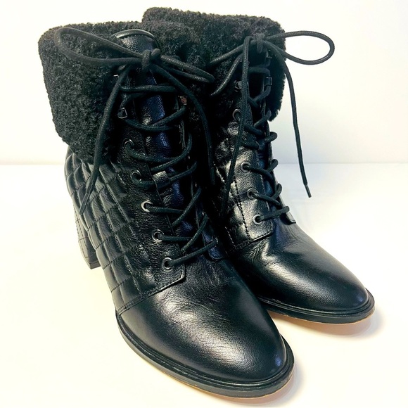 Karl Lagerfeld Cantyn Faux Fur & Quilted Black Leather Block Heel Booties Size 9 - Picture 1 of 9